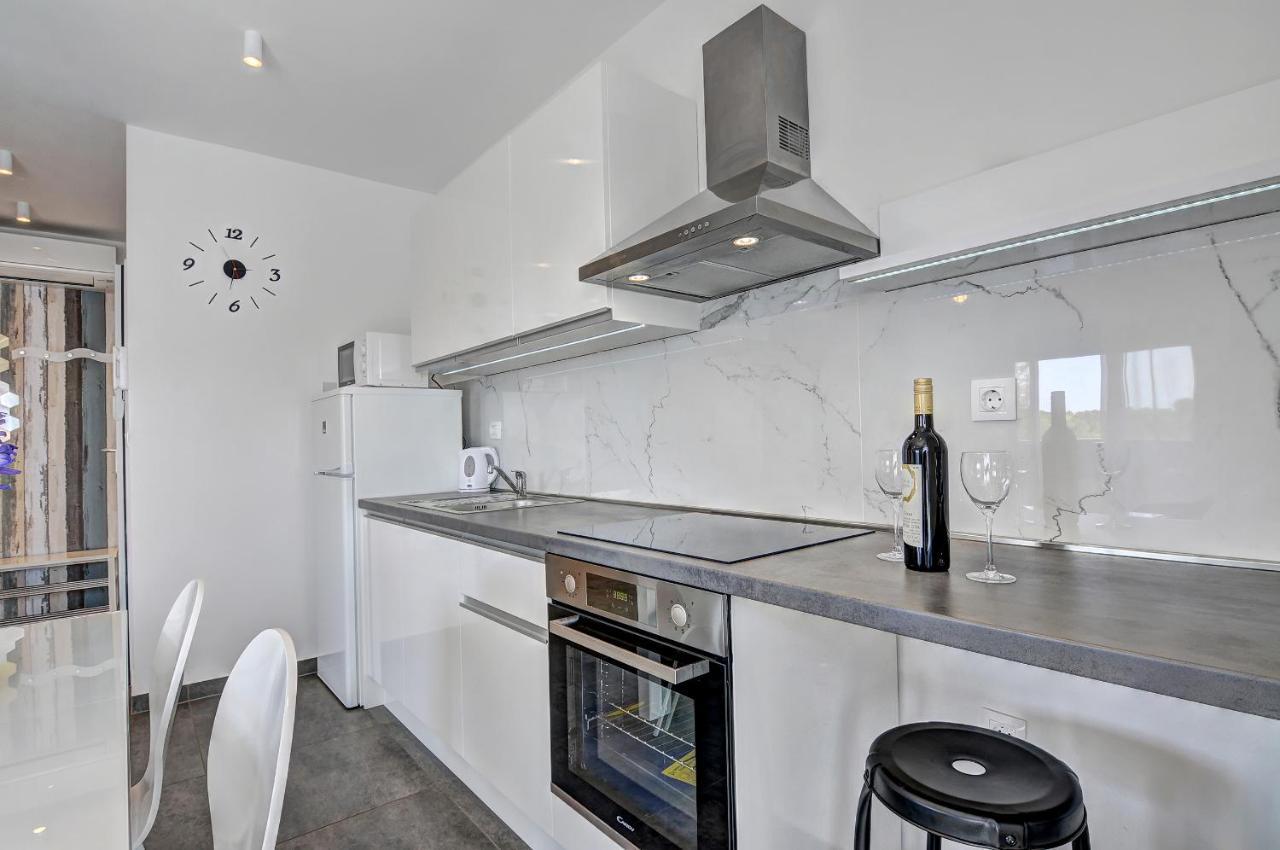 Apartment Log In Штиньян Экстерьер фото